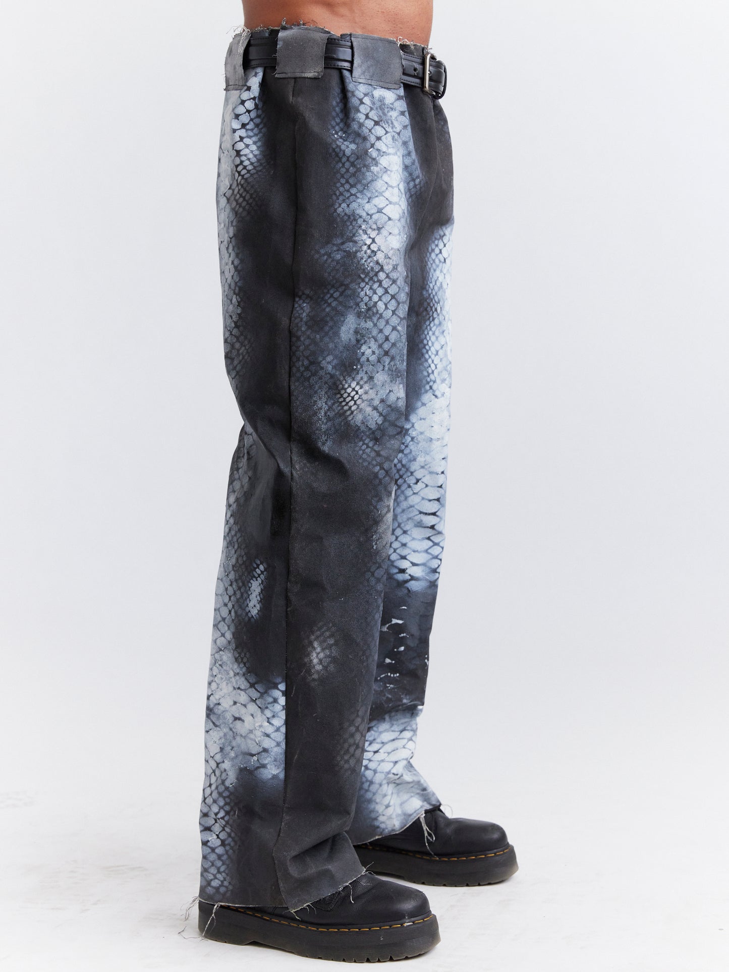 SNAKES OF HALLUCINATION BOTTOM