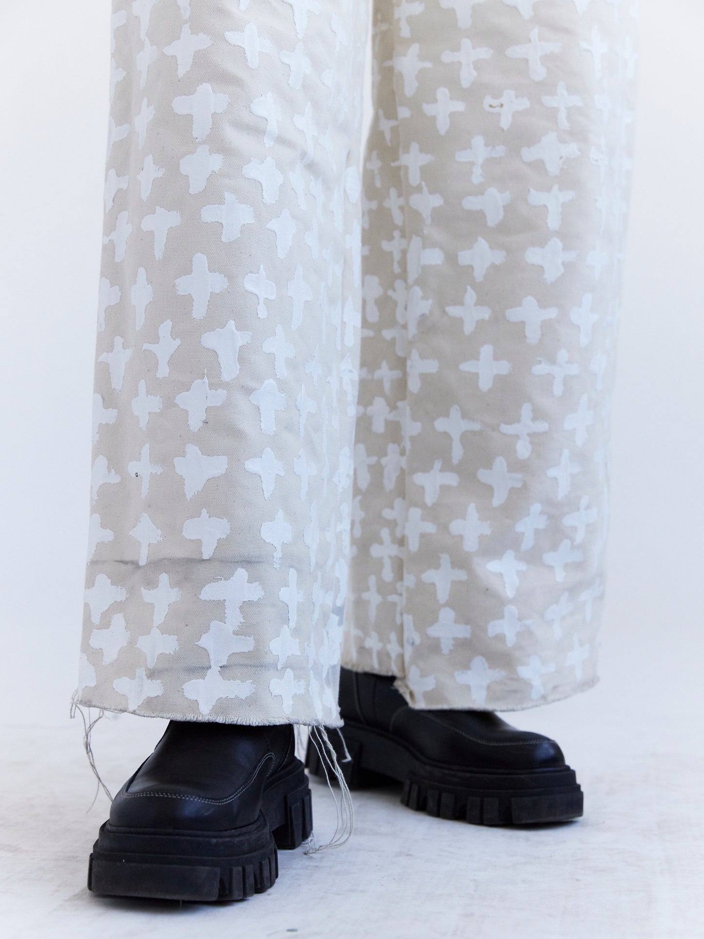 PRISONER OF THOUGHT BOTTOM