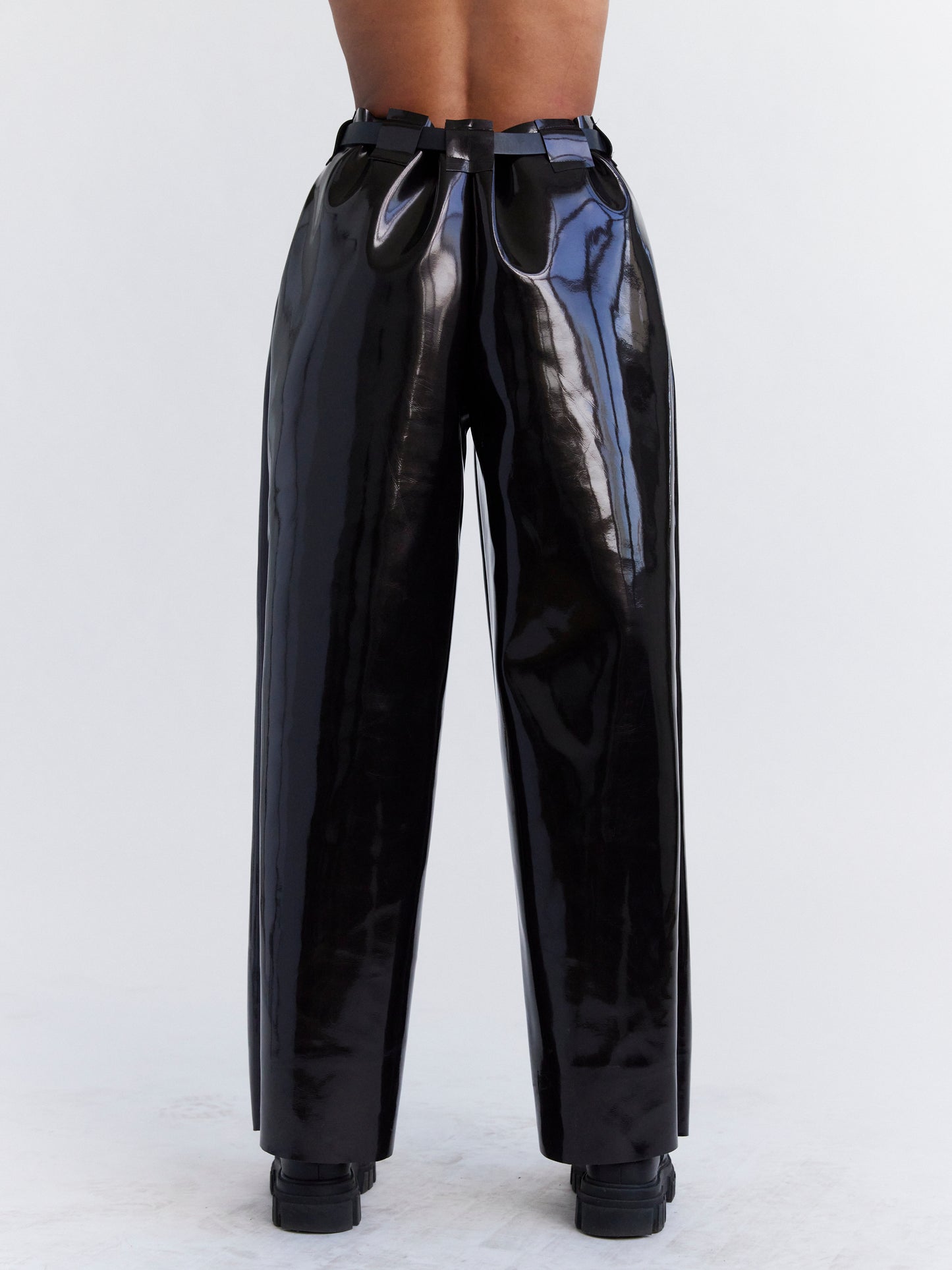 LATEX IN MASS BOTTOM